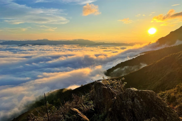 Săn Mây Ở Vùng Núi Miền Bắc – Điểm Đến Lý Tưởng Cho Team Xê Dịch